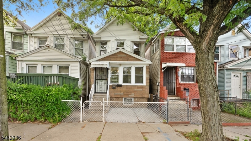 265 S 18th St