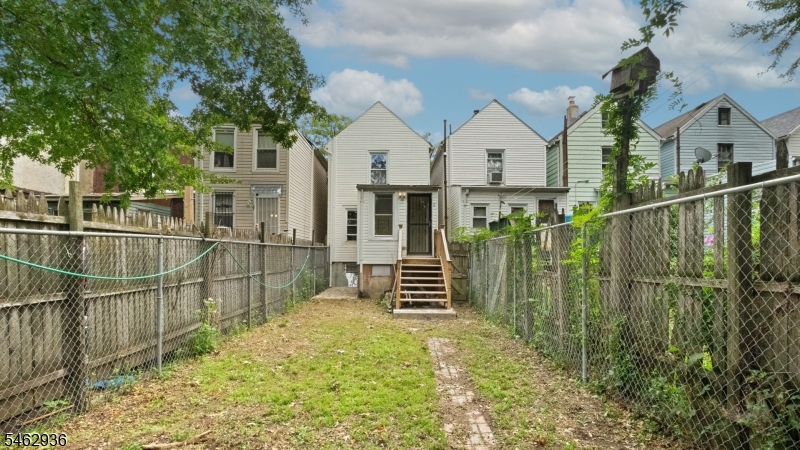 265 S 18th St