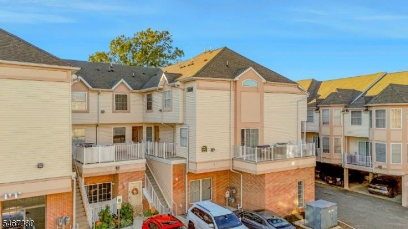 131 Adamecs Way