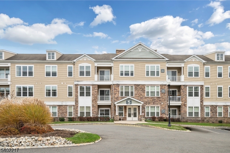 5107 Veterans Dr, Rockaway Twp., NJ 07885 Listing Photo  0
