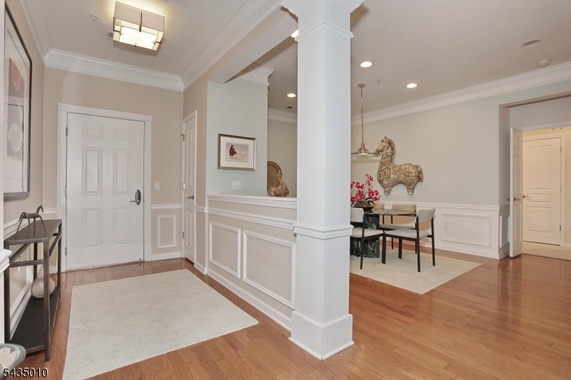 Entry/Foyer