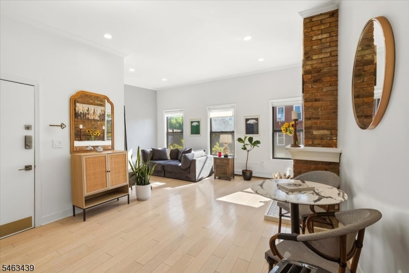 273 Monmouth St 273C