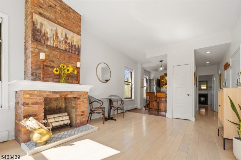 273 Monmouth St 273C