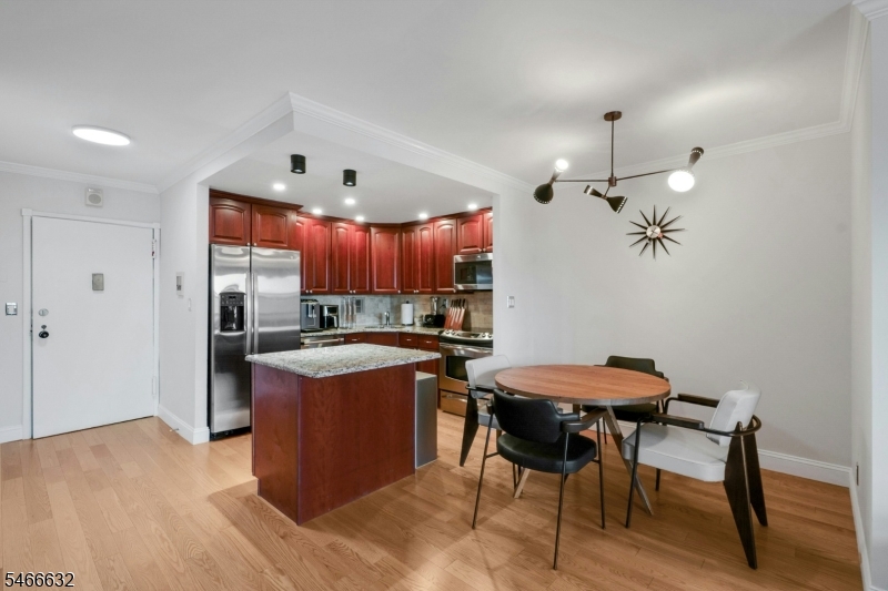 7855 Boulevard East 5K