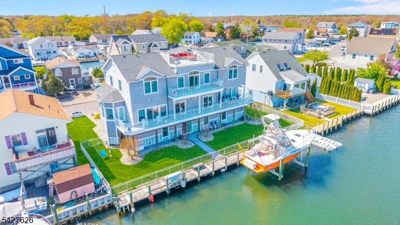 6 Capstan Rd