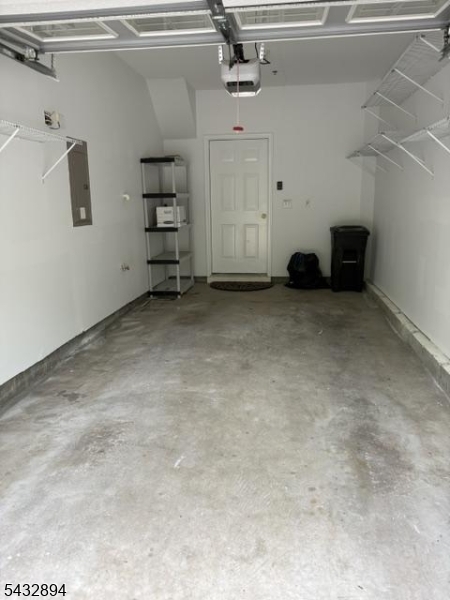 One-car Garage