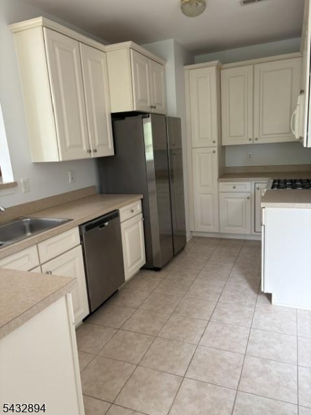 Kitchen 3
