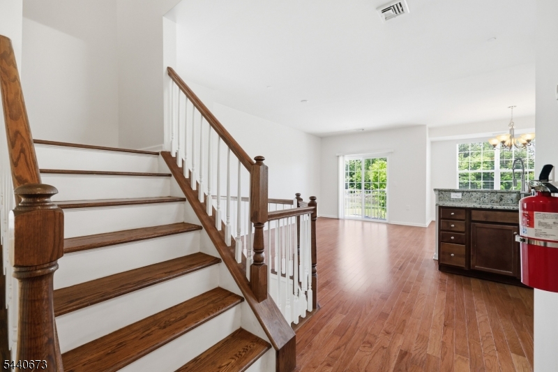 404 Waterview Ct