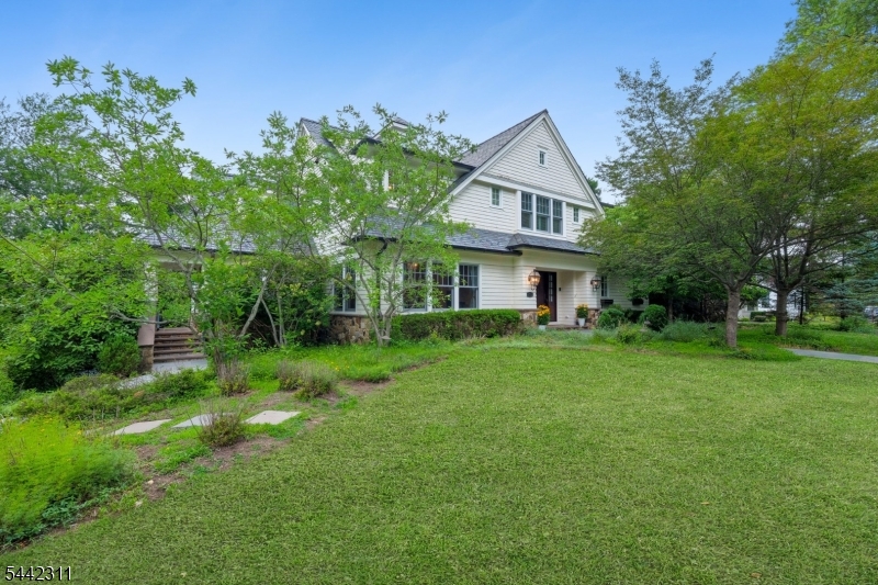 281 Long Hill Dr