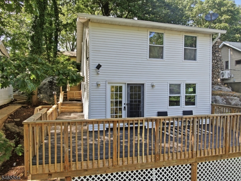 14 Cabin Spring Trl