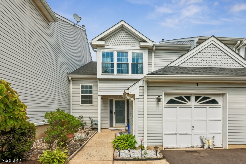 3 Letts Ct