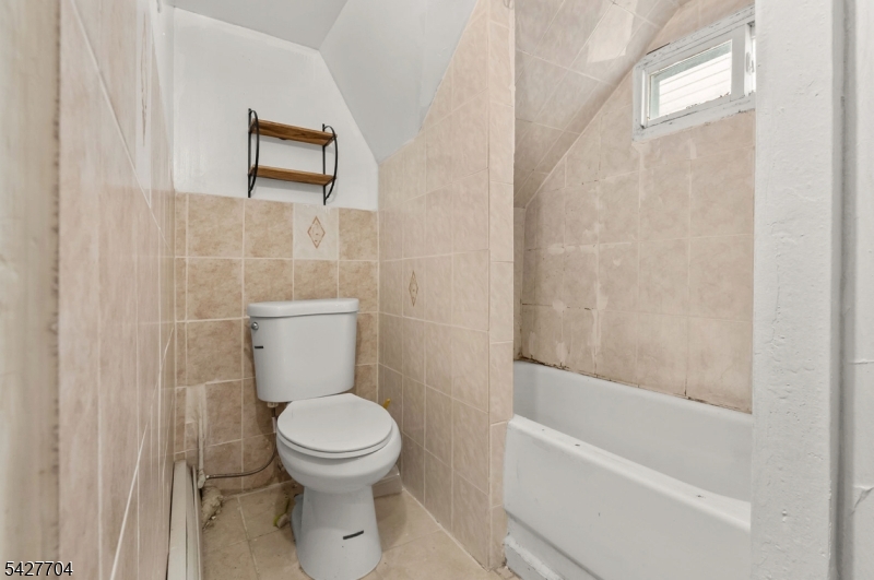 2nd Fl Bathroom