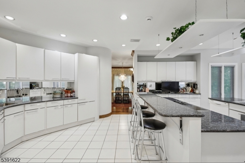Breakfast Bar