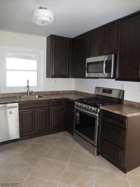 6 Flower Rd, Franklin Twp., NJ 08873 Listing Photo  0