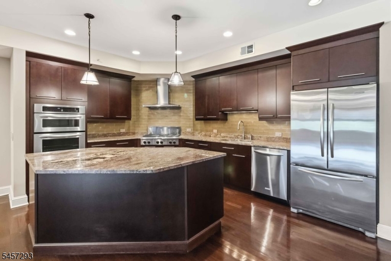 40 W Park Place Unit 513 513