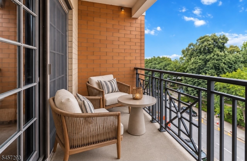 40 W Park Place Unit 513 513