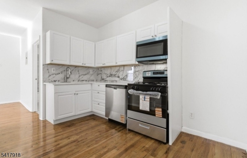 182 Norwood St, #1, Newark City, NJ 07106 Listing Photo  0