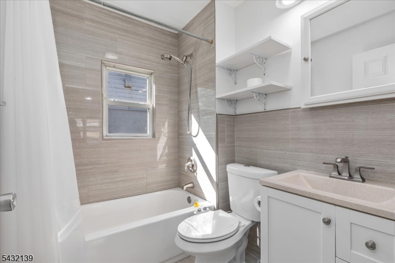 Main Bath