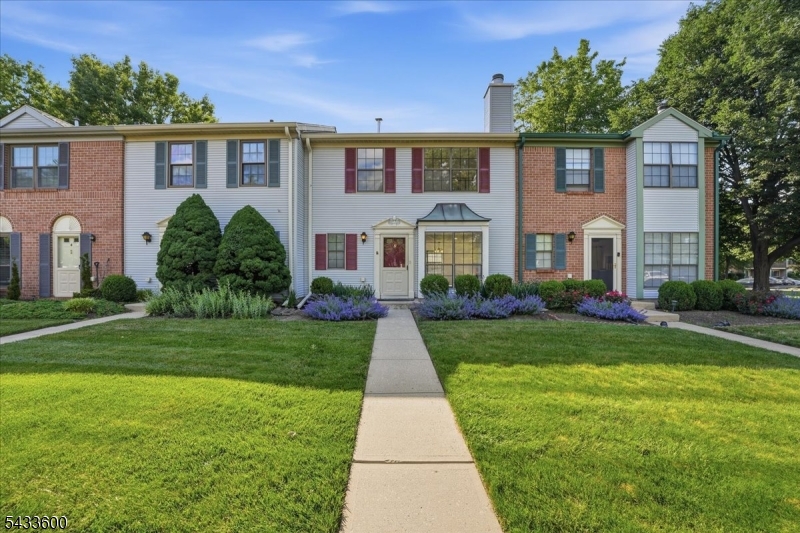 2 Veros Ln, Franklin Twp., NJ 08823 Listing Photo  0