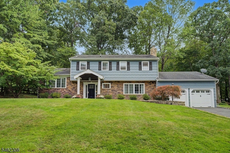 6 Peppermill Ct