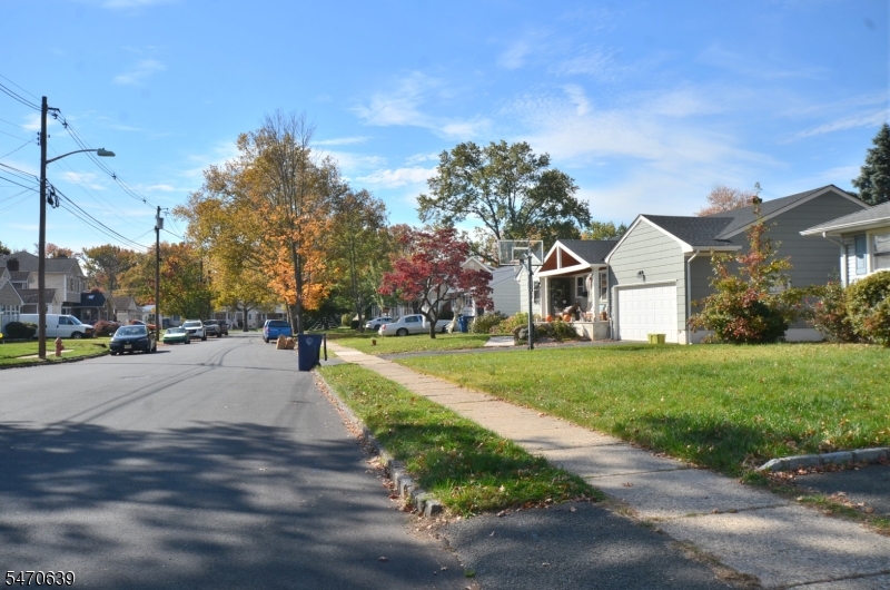 2360 Colonial Dr