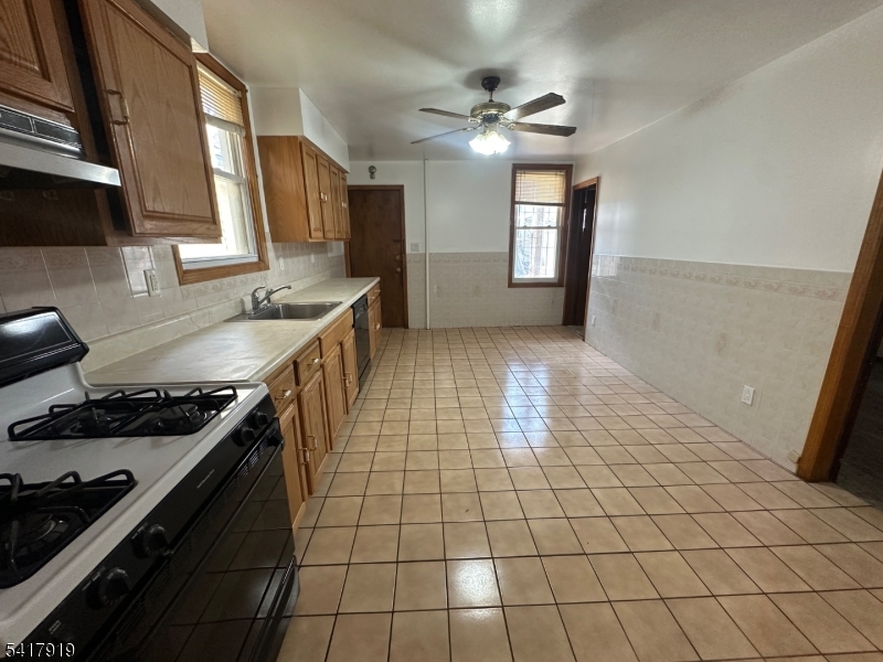479 N 6Th St, Newark City, NJ 07107 Listing Photo  0
