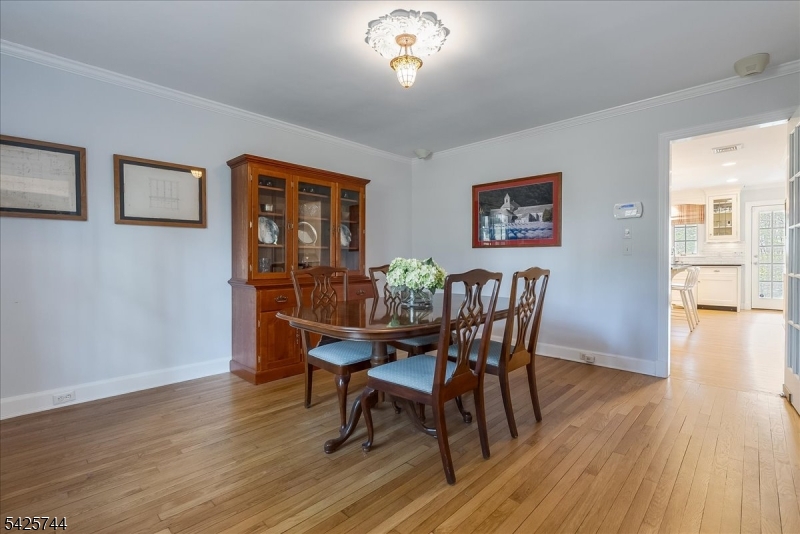 Elegant dining room