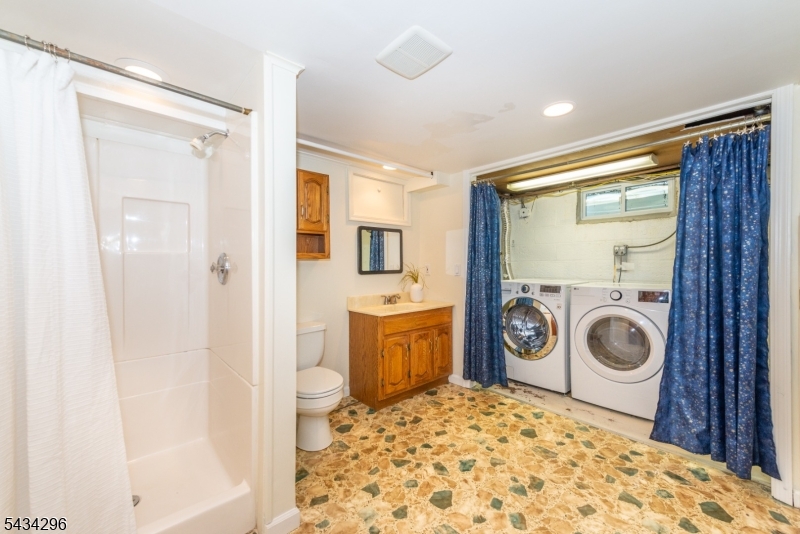 Bathroom 2 w/ Laundry Area