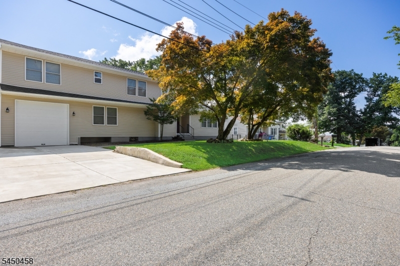 55 Shawnee Ave