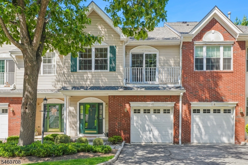 20 Kensington Dr