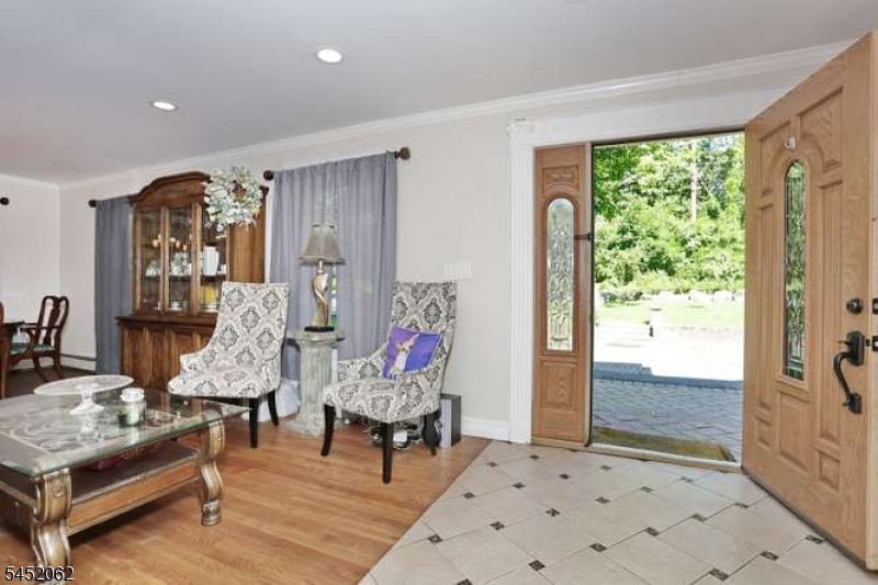 61 Intervale Rd