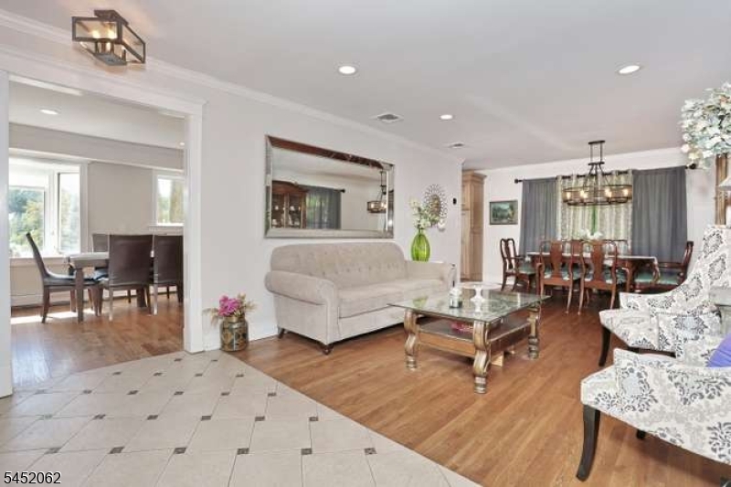 61 Intervale Rd