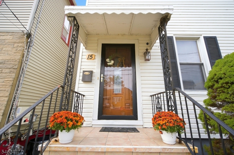 15 Boyle Pl