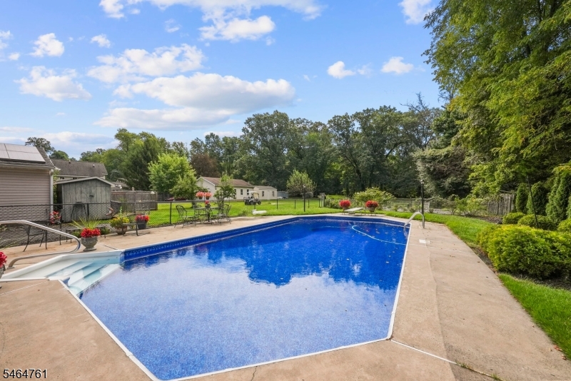 51 Diverty Rd