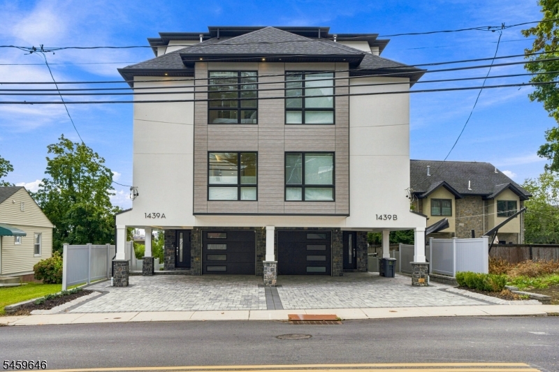 1439 River Rd 1