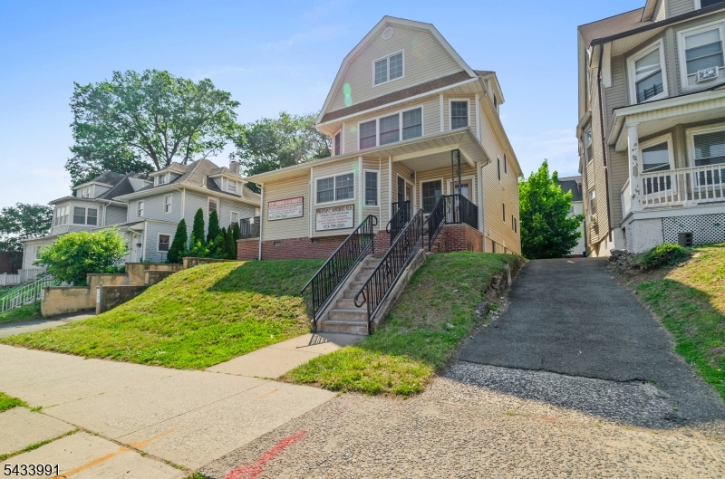 431 Washington Ave, Belleville Twp., NJ 07109 Listing Photo  0