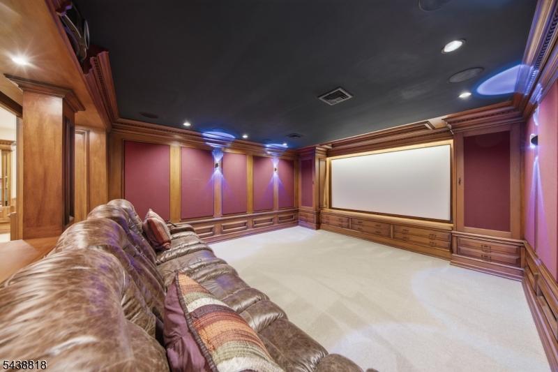 60 Morgan Dr