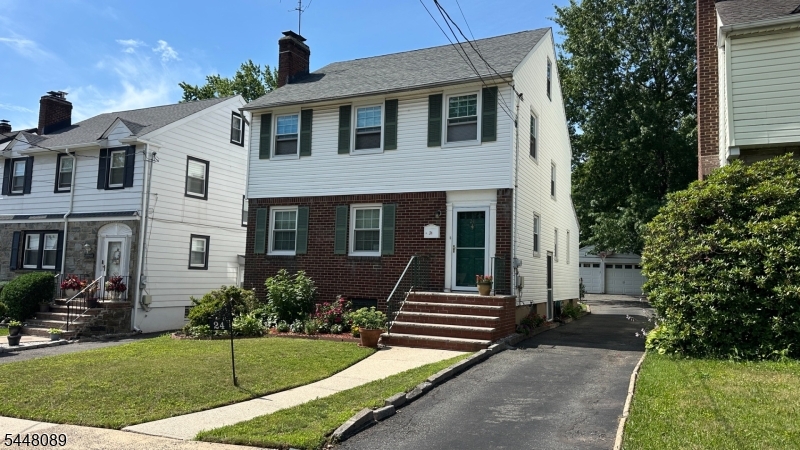 24 Cleveland Ave