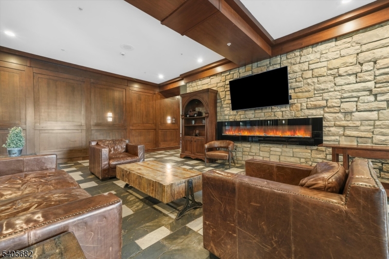200 State Rt 94 Unit 301 301