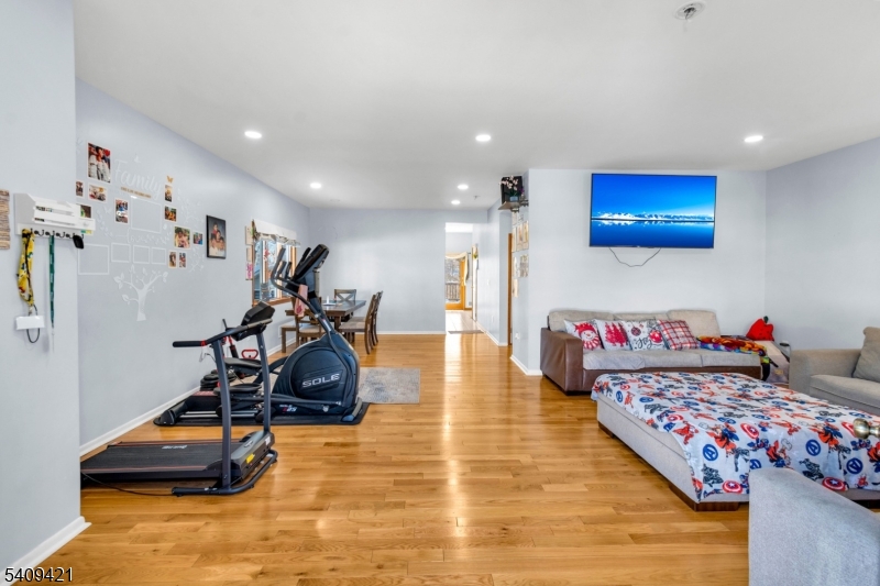 Living room / Dining room