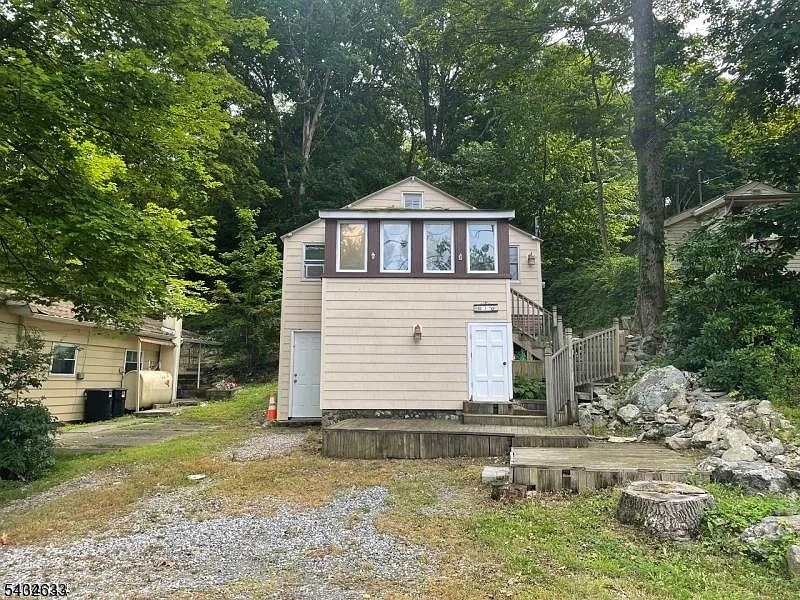 356 Maxim Dr, Hopatcong Boro, NJ 07843 Listing Photo  0
