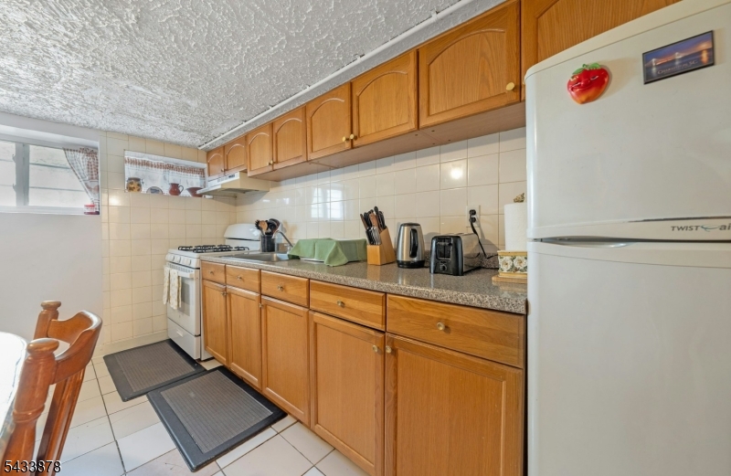 999 25th Street