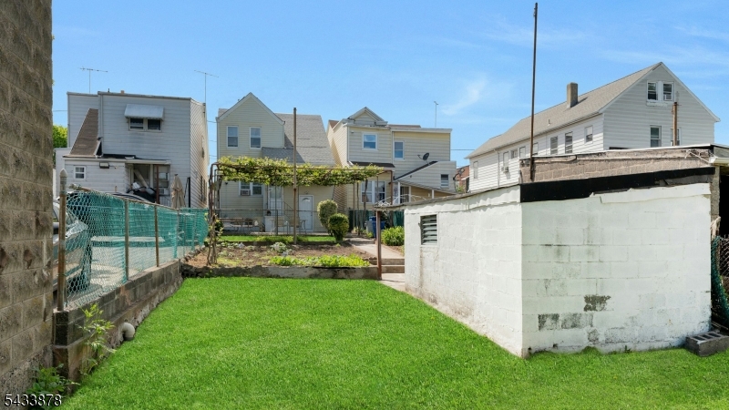 999 25th Street
