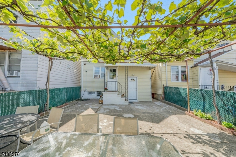 999 25th Street