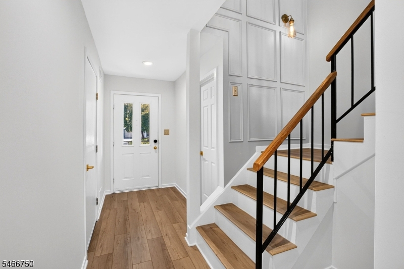 70 Village Cir