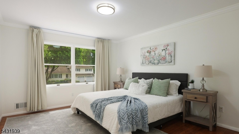 Large 4th Bedroom