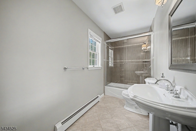 Main level Full Bath