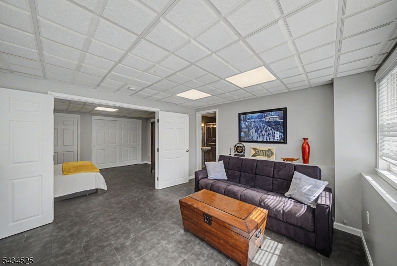 Basement BR & BT