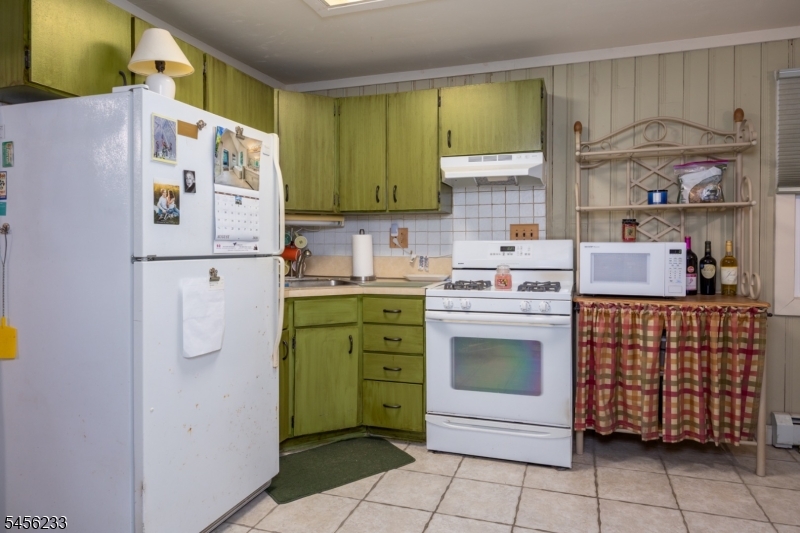 10 Pochuck Dr