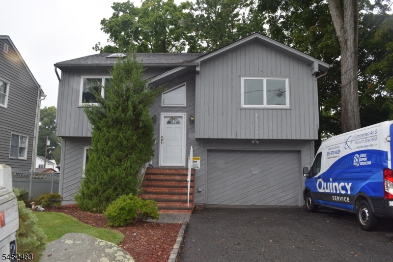 27 3rd Ave